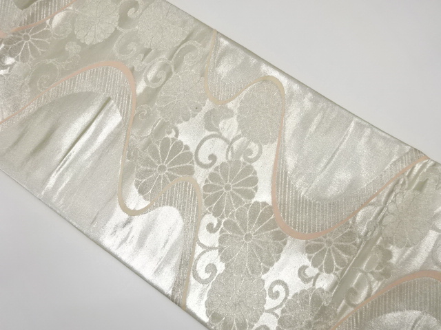 アンティーク　流水に菊唐草模様織り出し袋帯（着用可）